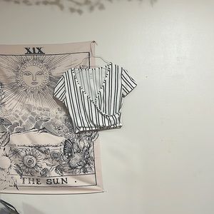 Cropped stripped v-neck